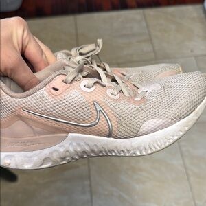 Nike Cream Athletic Shoes with Breathable Mesh and Foam Cushioning
